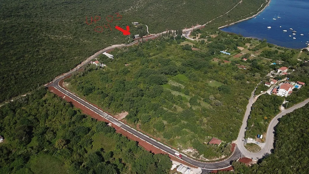 Plots in Bigovo